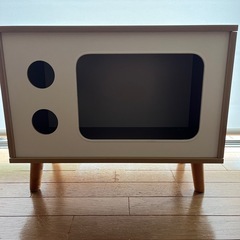 キャットハウス　テレビ型