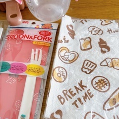 マグ おにぎり作り 紙エプロン   カラトリーの画像