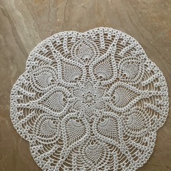 レース編みテーブルセンター