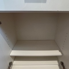 【引取限定】食器棚（キッチンボード）ホワイト レンジ/トースター用コンセント付の画像