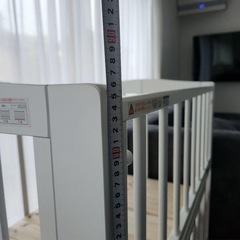カトージ ベビーベッド の画像
