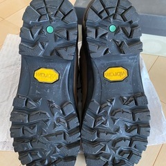 登山靴 トレッキングシューズの画像