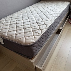 シングルベッド+マットレス付きの画像