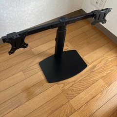 モニターアーム