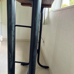 カウンターテーブルの画像