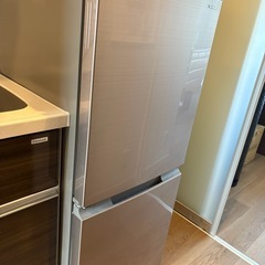 SHARP冷蔵庫の画像