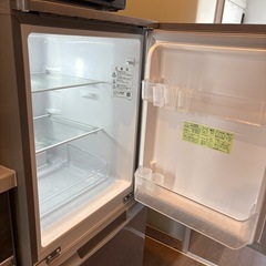 SHARP冷蔵庫の画像