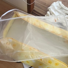 赤ちゃんのベッドの画像
