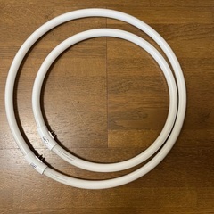 新品蛍光ランプスリムタイプ２本入りの画像