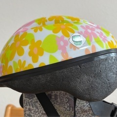 幼児用ヘルメットの画像