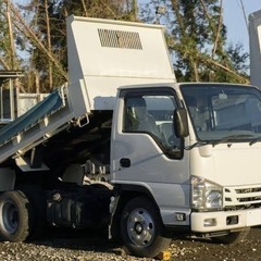 2トンダンプを貸してくださる方。