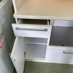 【リサイクルショップ ピカソ 小松原】🍽️✨【幅105cm キッチンボード 食器棚 レンジ台 ホワイト/オレンジ】✨🍽️★7511★の画像