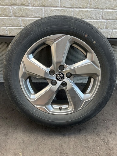 大幅値下げ。RAV4 純正18インチ ホイールセット グランドトレック DUNLOP 中古 トヨタ RAV4 純正 18インチ ホイール 7j +35 5H114