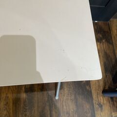 ニトリ 折り畳みデスク ラボ ホワイト テーブルの画像
