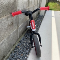 GLOBBER（グロッバー） ゴーバイクデュオ レッド ｜キックバイク 三輪車 モードチェンジの画像