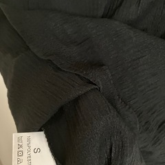 未使用　フリルカットソー　黒の画像