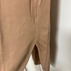 OPAQUE CLIP Tシャツ　茶系の画像