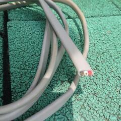 エアコン電源ケーブルの画像