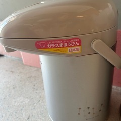 魔法瓶ポットの画像