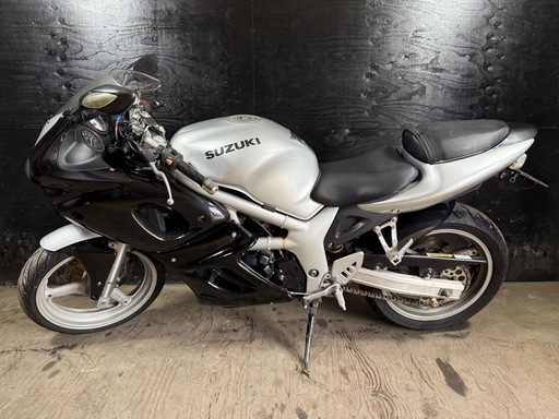 ★支払総額15.8万円★関東圏内即日配送可能！全車走行テスト済みです！ スズキ SV400 シルバー VK53A 人気のSV400！ 社外マフラー！ ちょっとした足に！カスタムベースにも♪