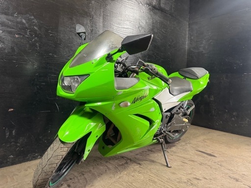 ★支払総額11.2万円★激安バイク続々入荷中！ なんでも買い取ります！ カワサキ ニンジャ250R ミドリ EX250K 人気のニンジャ！ 社外マフラー！ 社外リアインナーフェンダー！ シフトポジションインジケーター！ フェンダーレス！