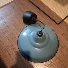 イケア 照明 ほぼ新品の画像