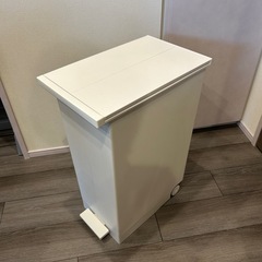 【差し上げます】KEYUCA ゴミ箱の画像