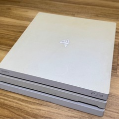 PS4 pro CUH-7200B の画像
