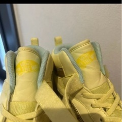 VANS  スニーカー　22cm   ハイカット　美品の画像