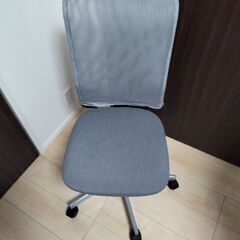 IKEA　コロ付き椅子の画像
