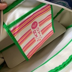 エナメルバッグ　ロキシー　の画像
