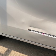 右ドアの凹み修理