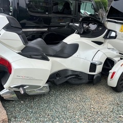 三輪バイクBRP Can-Am Spyder RTの画像