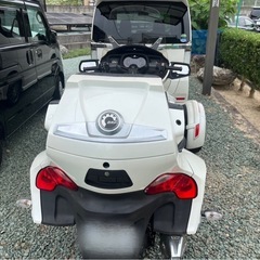 三輪バイクBRP Can-Am Spyder RTの画像