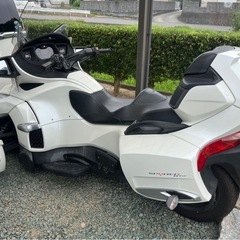 三輪バイクBRP Can-Am Spyder RTの画像