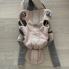 未使用ベビービョルン 抱っこひも ベビーキャリアMINI ダスティピンクの画像