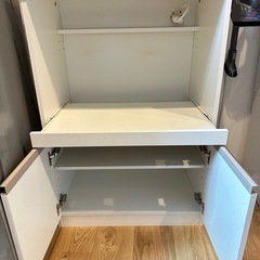 無料お譲り　食器棚の画像