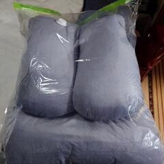 U字抱き枕の画像