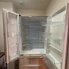4ドア冷蔵庫(パナソニック製)の画像