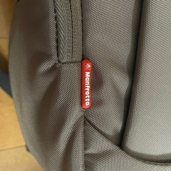 Manfrotto（マンフロット） カメラリュック バックパック グレーの画像