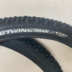 新品子供自転車タイヤの画像