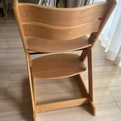 高さが変わるキッズチェアの画像