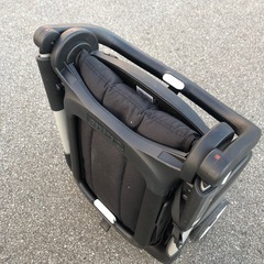 高級ブランド　バガブー アント bugaboo 超コンパクト折りたたみベビーカーの画像