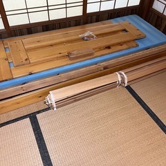 【差し上げます】
白木ダブルベッドの画像