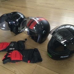バイク好きな方へ、ヘルメット3、グローブ1  十分使えます。
