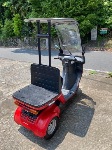 ジャイロキャノピー⭐️4スト⭐️FI車⭐️すぐ乗れます❣️赤