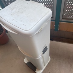 【受付中】ゴミ箱（IKEA）の画像