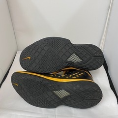 ナイキ バスケットシューズ 黒/黄色 ハイカットの画像