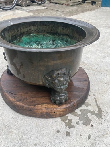 大正十一年青銅製 獅子足火鉢 木製台座付き