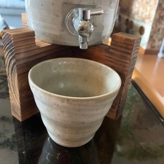 お酒など入れる陶器の画像
